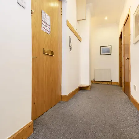 아파트 Joivy 3 Bed Flat In Old Town, Close To Grassmarket