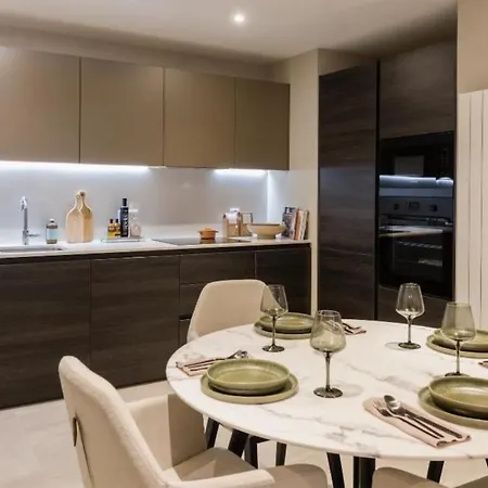 Stylish Luxury Nests - Location Apartmán