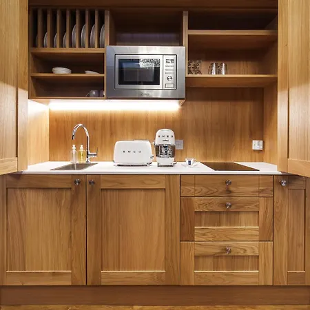 Bonnie Haymarket Hotel 4*