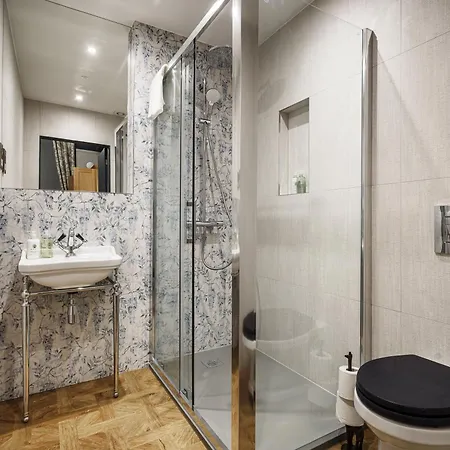 Hotel Bonnie Haymarket 4*