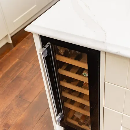 Stunning Flat, New Town, - Perfect Location