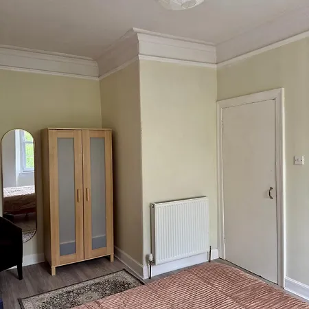 Stylish Canal-side Retreat In Appartamento *