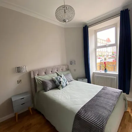 Cosy Near Centre شقة إدنبرة