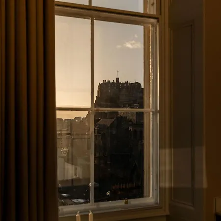 Hotel Moment George Iv Bridge