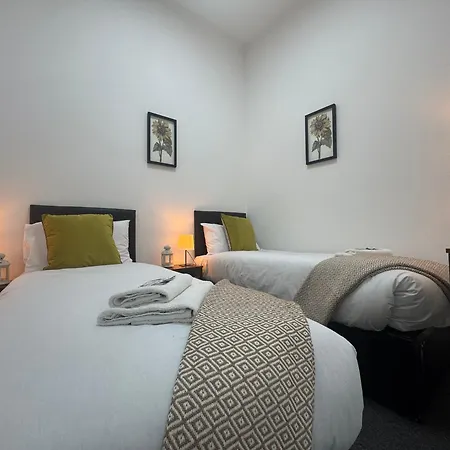 Apart Otel Squarezzz - Group Edinburgh
