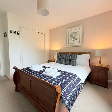 Cosy & 2 Bedrooms Apartament