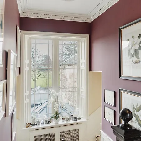 Private And Prestigious Luxury * Edinburgh