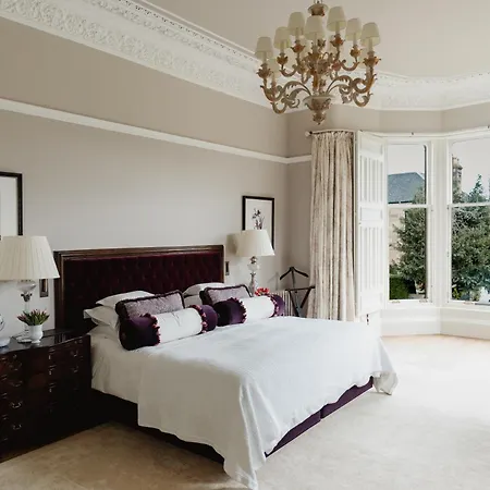 Private And Prestigious Luxury Nyaraló Edinburgh