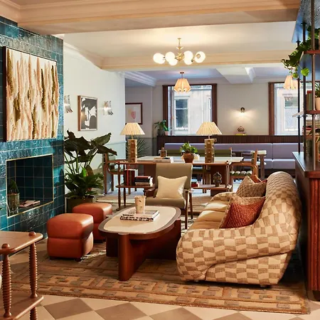 The Hoxton, 4*