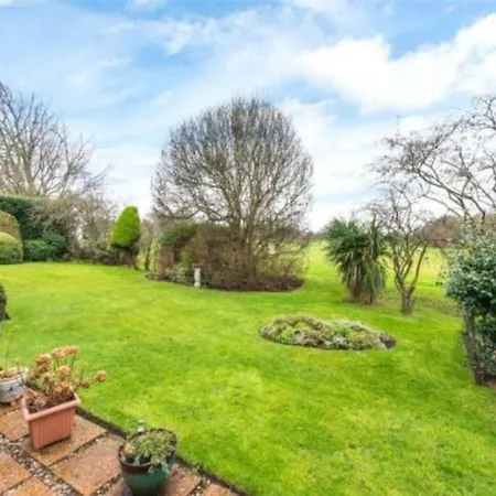 Whole House Let For Dp World Tour, Overlooking Bruntsfield Links 18th Fairway, 30 Min Drive From The Renaissance Club Edynburg