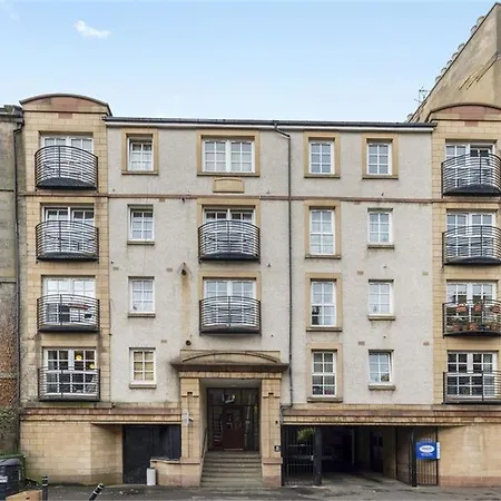Quiet Classic In * Edinburgh