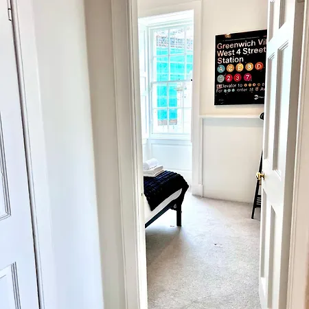 Apartment Heart Of The City- 3 Bedroom Oasis