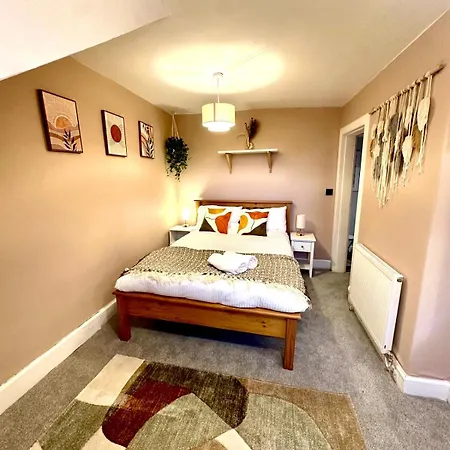 Duplex - Centre 4-bed Retreat