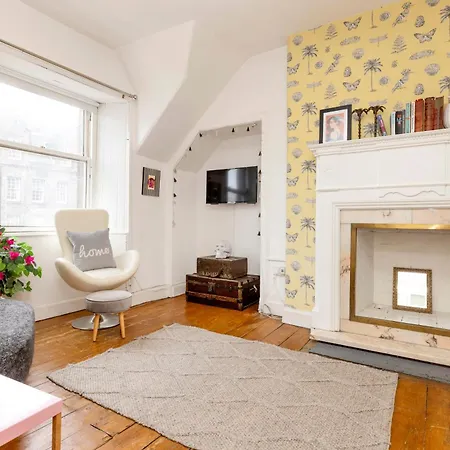 Apartment Joivy Stunning In Royal Mile *