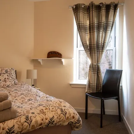 Three Bedrooms Flat In Old Town Appartamento