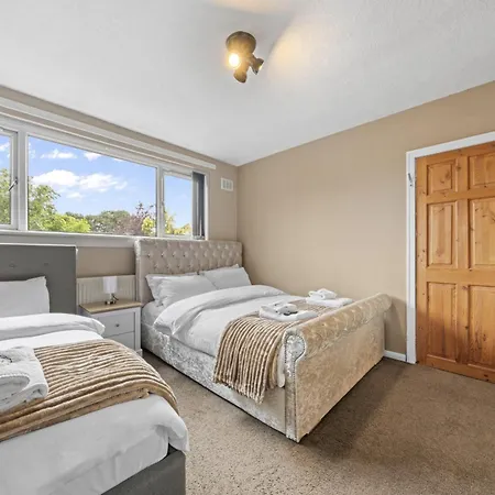 Strathalmond 4 Bedroom House -
