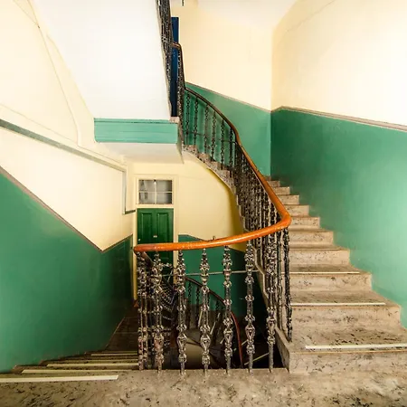 Bright & 4-bedroom Flat Near Calton Hill Διαμέρισμα *