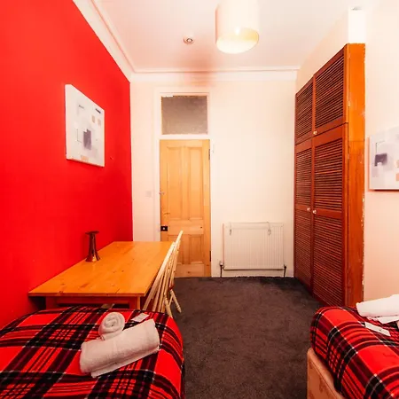 Bright & 4-bedroom Flat Near Calton Hill * Εδιμβούργο