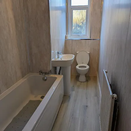 Lägenhet 2 Bedroom Flat In