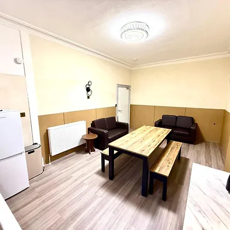 The Handy Hub Luxury Victorian - Fast Wifi & Lägenhet Edinburg