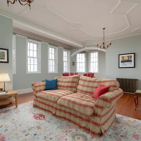 Luxury And Spacious 4-bedroom At Ramsay Garden - Next To Castle And Royal Mile Apartment *