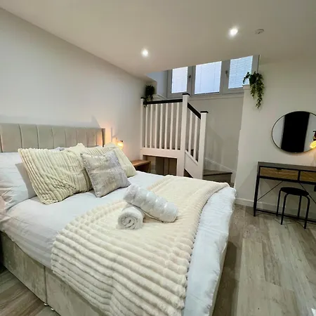 Easter Cosy 4 Bedroom - Apartment Edinburgh