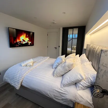 Apartment Easter Cosy 4 Bedroom - *