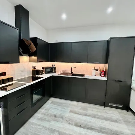 Apartment Easter Cosy 4 Bedroom - *