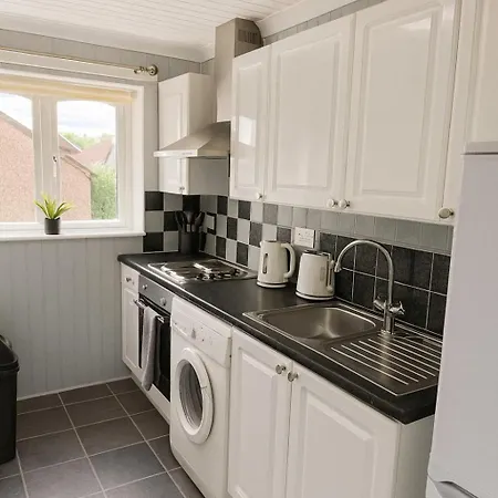 1br With Free Parking Sleeps 4 Apartamento