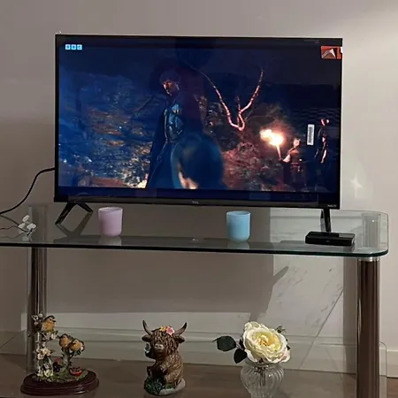 Flat Near To Centre Attractions - Free Parking