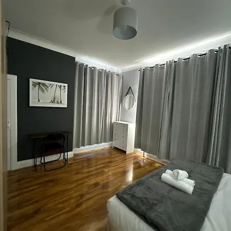 Luxury 5bd, Gym, Parking, Bus To Airport, Sleeps10