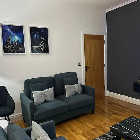 Luxury 5bd, Gym, Parking, Bus To Airport, Sleeps10