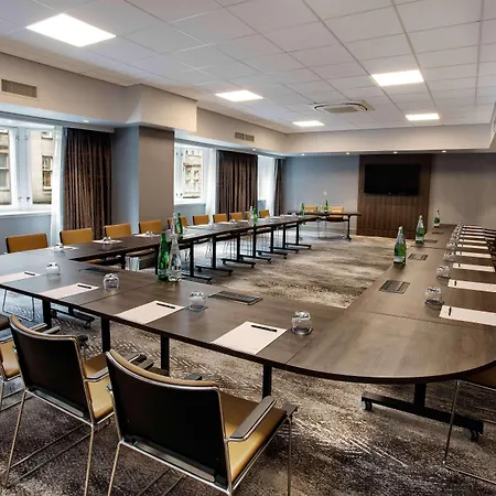 מלון Hilton Carlton אדינבורו