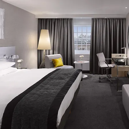 Radisson Blu Hotel, Centre