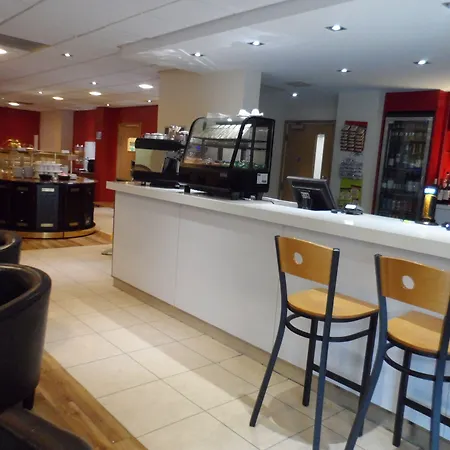 호텔 브리타니아