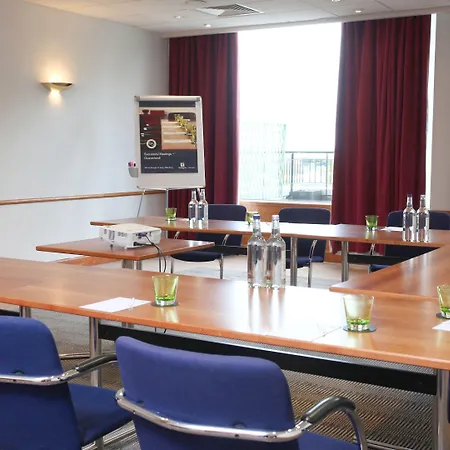 ホテル Express West By Ihg