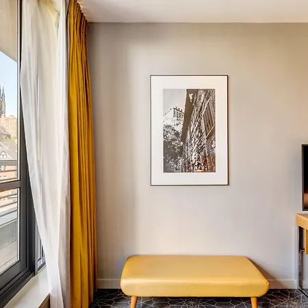 阿佩克斯跳蚤市场酒店