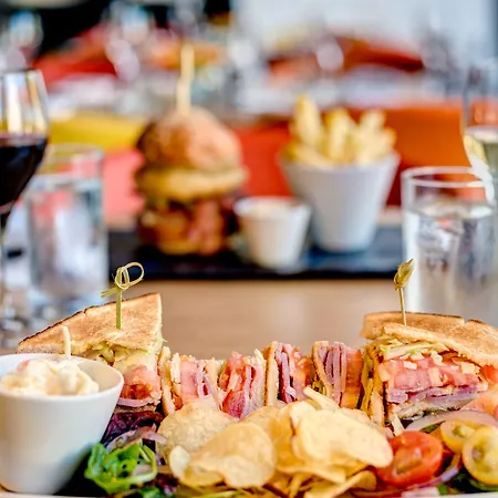 酒店 阿佩克斯跳蚤市场酒店