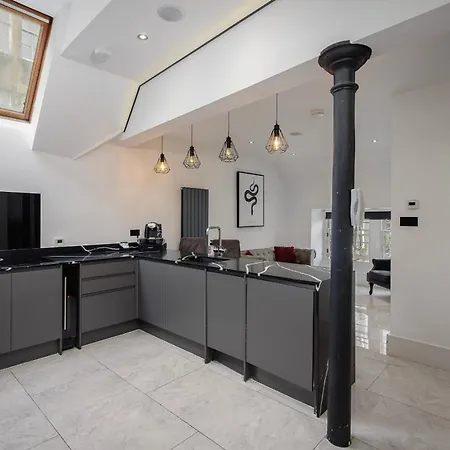 Luxury Royal Mile Boutique 2bedroom דירה *