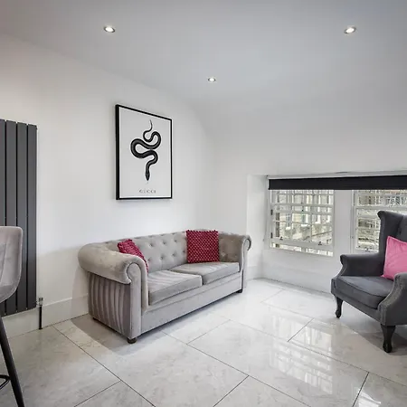 Luxury Royal Mile Boutique 2bedroom דירה