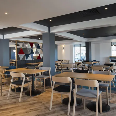 호텔 Express - Leith Waterfront By Ihg 3*