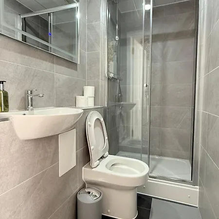 Armadillo Guest House- Adults Only *