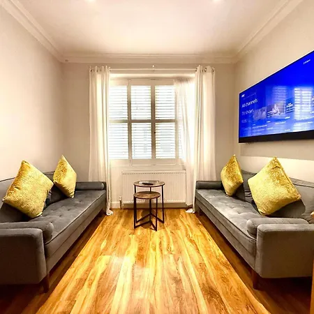 Historic Mews House 2br In Centre Apartment Edinburgh