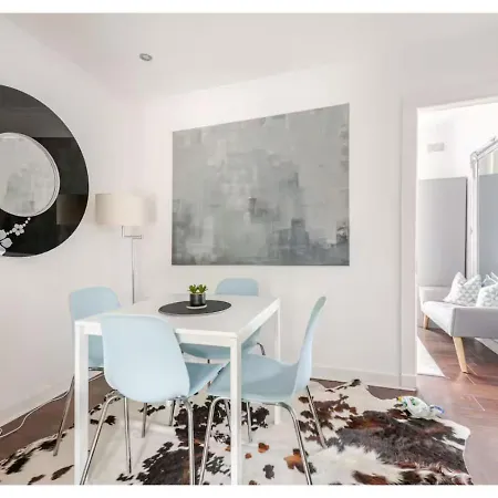 Апартаменты Elegant Flat In A Serene Neighbourhood *