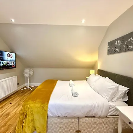 Historic Mews House 2br In Centre *