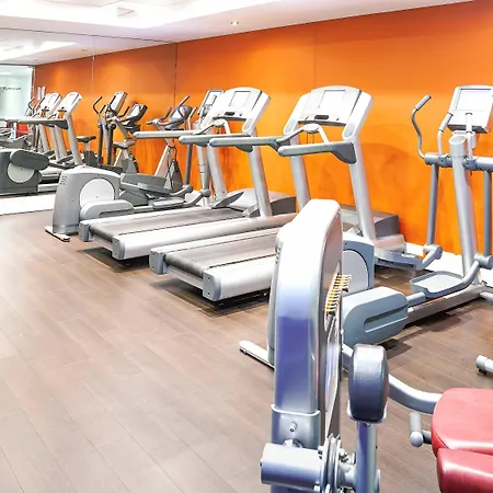 Hotel Novotel Park 4*