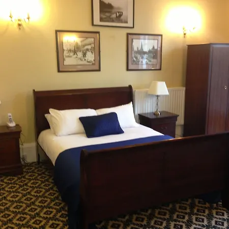 Thistle 3*
