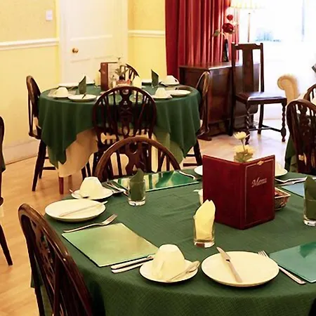 Grosvenor Gardens 4*