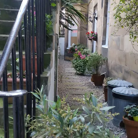 Grosvenor Gardens فندق