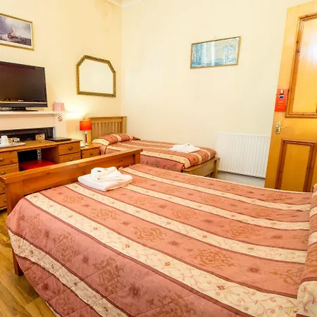 Corstorphine Hotel 3*